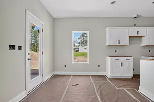 386 Contractor Ct, Raeford, NC 28376 - Photo 10