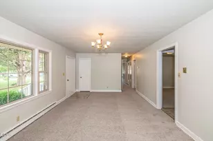 219 Windsor Dr, Roxboro, NC 27573 - Photo 18