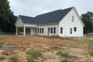 93 Bandelier Dr, Selma, NC 27576 - Photo 2