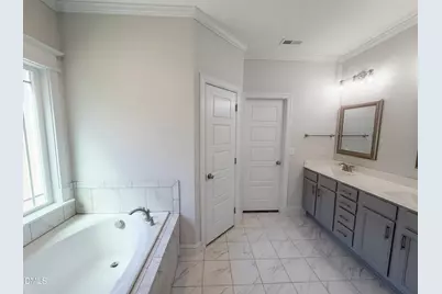333 Oakhaven Drive, Holly Springs, NC 27540 - Photo 12