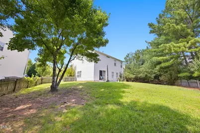 105 Thornton Green Place, Holly Springs, NC 27540 - Photo 6