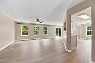 105 Thornton Green Pl, Holly Springs, NC 27540 - Photo 14