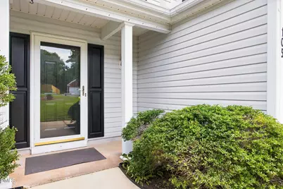 105 Thornton Green Place, Holly Springs, NC 27540 - Photo 10