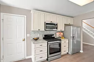 105 Thornton Green Pl, Holly Springs, NC 27540 - Photo 30