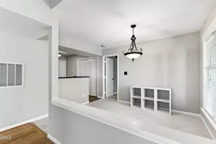 1061 Wirewood Dr, Raleigh, NC 27605 - Photo 10