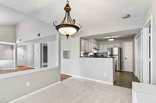 1061 Wirewood Dr, Raleigh, NC 27605 - Photo 12