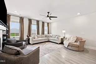 622 Gtwy Xing Ln, Wake Forest, NC 27587 - Photo 6