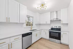 6037 Dahlgren Ave, Fayetteville, NC 28314 - Photo 10