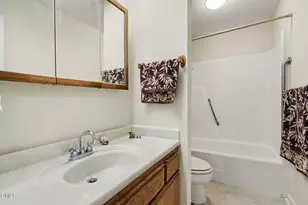 106 Old Stable Ct, Chapel Hill, NC 27514 - Photo 16