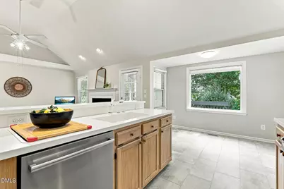 5237 Fairmead Circle, Raleigh, NC 27613 - Photo 18