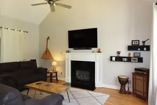 8 Wythebrook Ln, Durham, NC 27713 - Photo 2