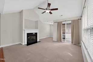 6365 Park Creek Dr, Charlotte, NC 28262 - Photo 2