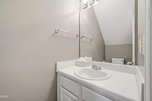 8520 Silhouette Pl, Raleigh, NC 27613 - Photo 16