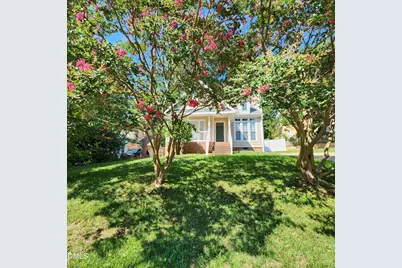 126 W Holding Avenue, Wake Forest, NC 27587 - Photo 2