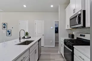 6077 Spring Forest Rd, Raleigh, NC 27616 - Photo 10