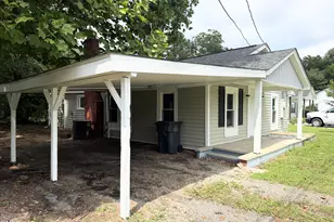 112 2nd St, Erwin, NC 28339 - Photo 2