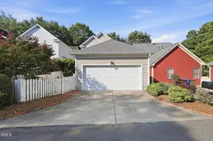 124 Tharrington Dr, Chapel Hill, NC 27516 - Photo 38