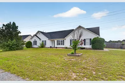 2551 Crumpler Drive, Hope Mills, NC 28348 - Photo 2