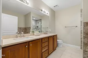623 Ives Ct, Chapel Hill, NC 27514 - Photo 18