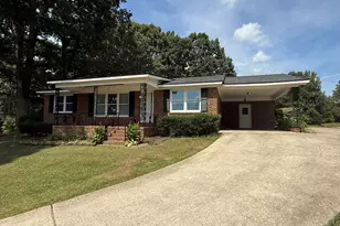 65 Bunn Ave, Zebulon, NC 27597 - Photo 2