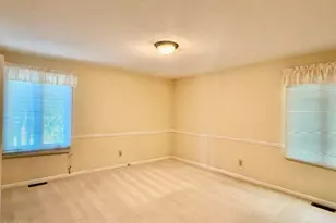 110 Honeysuckle Ln, Durham, NC 27703 - Photo 10