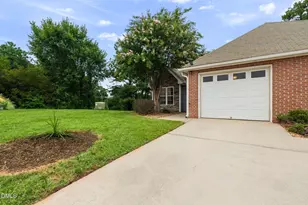 11341 Clubhaven Pl, Raleigh, NC 27617 - Photo 4
