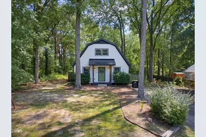 238 E Vance Street, Zebulon, NC 27597 - Photo 2