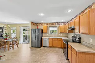 1024 Lockberry Ct, Clayton, NC 27520 - Photo 8
