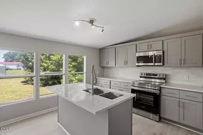105 Stone Glen Place, Pikeville, NC 27863 - Photo 6