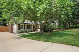 7909 Twin Oak Ct, Raleigh, NC 27615 - Photo 2