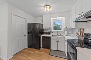717 Slippery Bank Ct, Benson, NC 27504 - Photo 8
