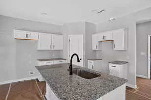 380 Contractor Ct, Raeford, NC 28376 - Photo 6