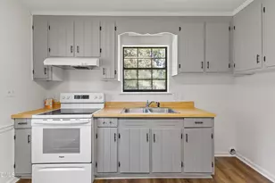 800 W Anderson St, Selma, NC 27576 - Photo 22