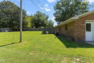 800 W Anderson Street #802, Selma, NC 27576 - Photo 32