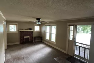 316 Atwater St, Burlington, NC 27215 - Photo 6