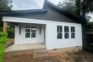 252 E Front St, Clayton, NC 27520 - Photo 2