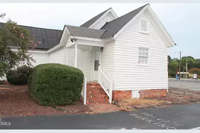 208 Bridge Street #3, Smithfield, NC 27577 - Photo 2