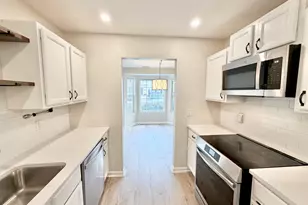 142 Callan Park Ln, Cary, NC 27511 - Photo 10