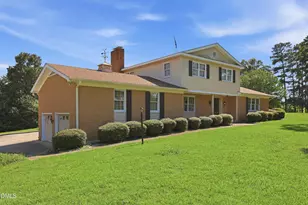 701 Sunset Ave, Clinton, NC 28328 - Photo 4