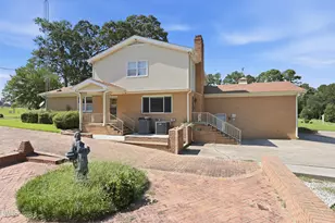 701 Sunset Ave, Clinton, NC 28328 - Photo 8