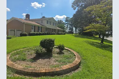701 Sunset Avenue, Clinton, NC 28328 - Photo 2