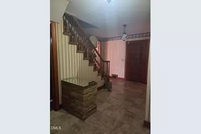 701 Sunset Avenue, Clinton, NC 28328 - Photo 8