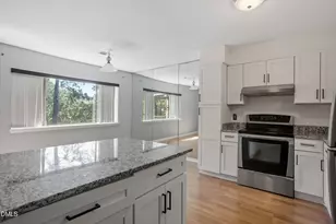 5130 Flint Ridge Pl, Raleigh, NC 27609 - Photo 10