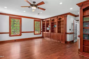64 Pin Oak Ct, Chapel Hill, NC 27517 - Photo 68