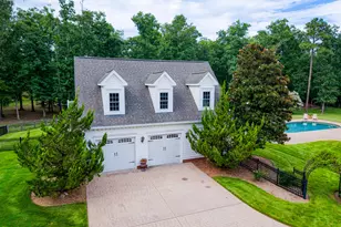 64 Pin Oak Ct, Chapel Hill, NC 27517 - Photo 14