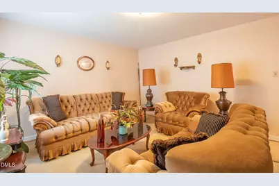 521 Cascade Avenue, Rocky Mount, NC 27803 - Photo 2