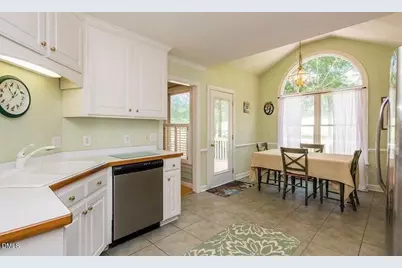 406 Neuse Ridge Drive, Clayton, NC 27527 - Photo 4
