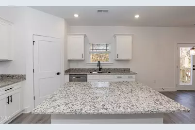 613 Melrose Court, Sanford, NC 27330 - Photo 12