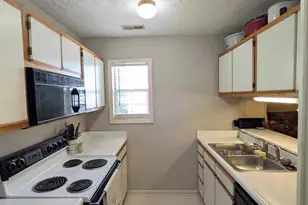 241 Waterdown Dr, Fayetteville, NC 28314 - Photo 16
