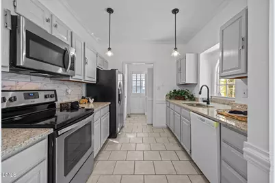 2848 W Jameson Road, Raleigh, NC 27604 - Photo 2